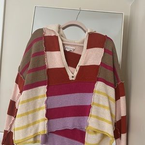 super cute surfer color sweater size s